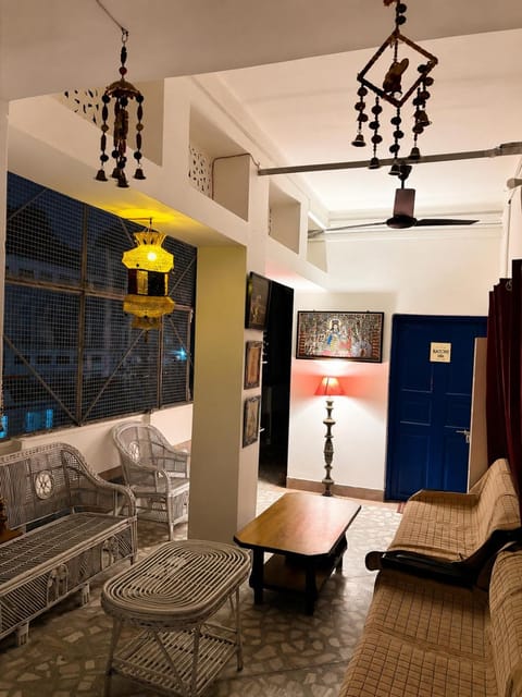 Communal lounge/ TV room