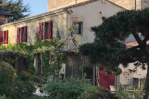 Property building, Garden view