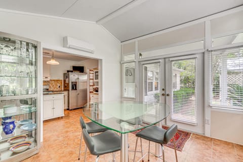 1 Mi to Beaches Fairhope Home with Yard! House in Fairhope