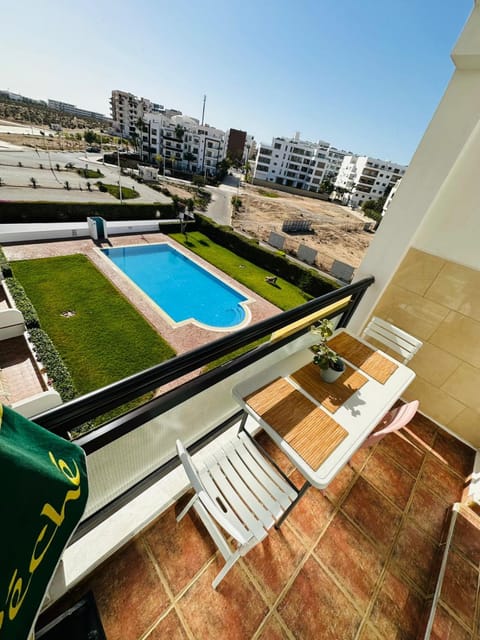 Balcony/Terrace, Pool view