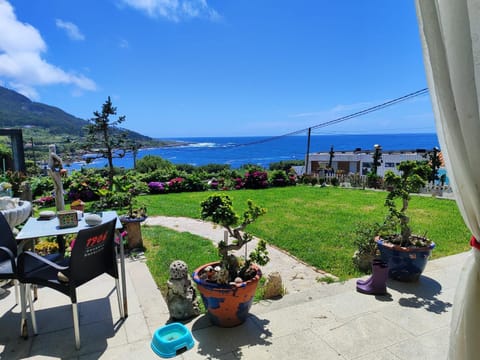 Natural landscape, Garden, Dining area, Sea view