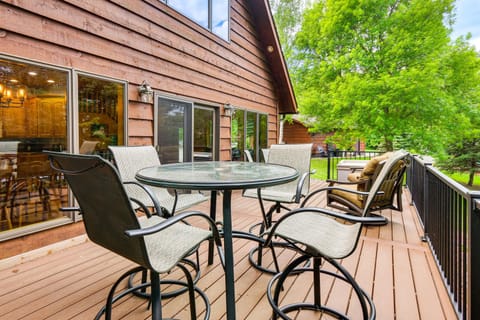 Lakefront Tower Home with Shared Dock! House in Lake Vermilion