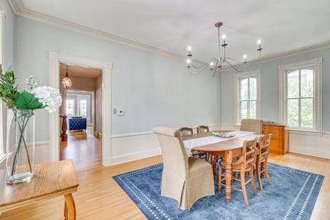 Charming Home 3 Blocks to Winona State University House in Winona