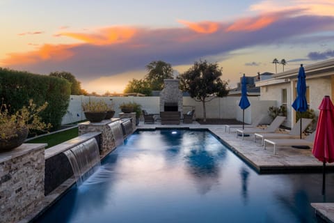 The Bridle is Right - *Heated Saltwater Pool* House in Mesa
