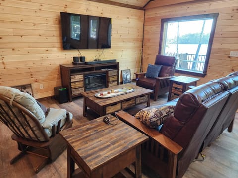 Family Friendly Lakefront Cottage, Ambajejus Lake House in Northeast Piscataquis