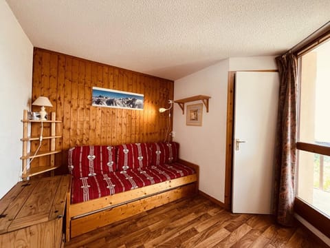 Appartement pour 4 à Vallandry, accès direct aux pistes, balcon, animaux admis - FR-1-757-101 Apartment in Landry