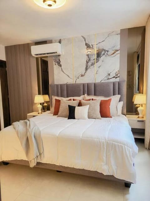 Bed, Bedroom, air conditioner