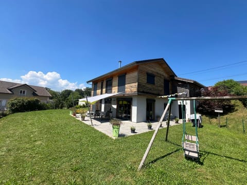 L écrin verdoyant House in Haute-Savoie