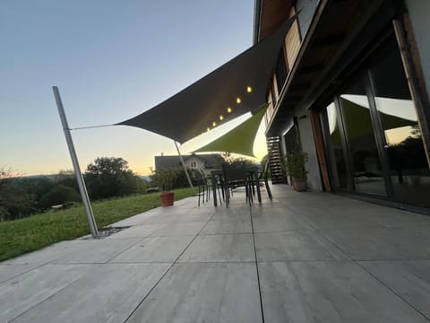 L écrin verdoyant House in Haute-Savoie