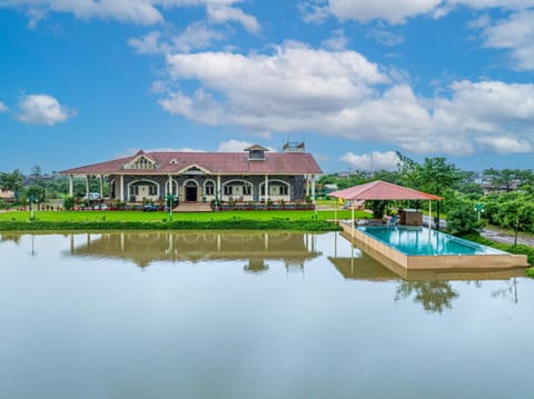 Property building, Lake view