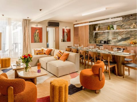 Kitchen or kitchenette, Living room, Dining area