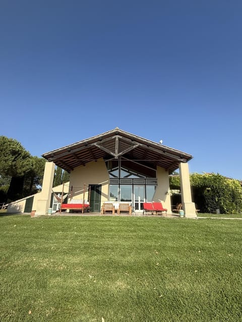 Property building, Patio, Spring, Natural landscape, Summer, Garden, Garden view