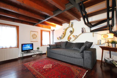 Communal lounge/ TV room, Living room