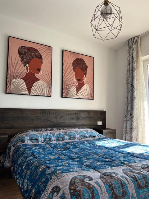 Bed, Decorative detail, Bedroom