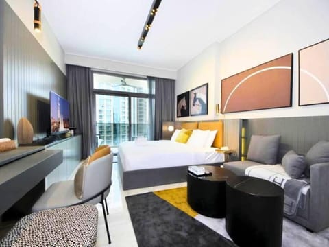 Bed, TV and multimedia, Photo of the whole room, Seating area, Bedroom