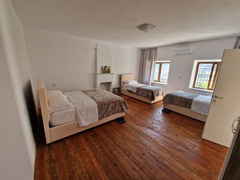 Bujtina Dalmacia Bed and Breakfast in Montenegro