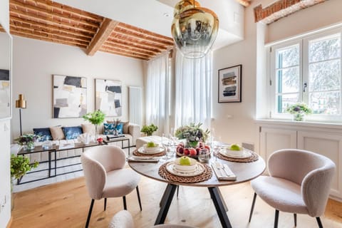 Letters from Lucca Contemporary 2 Bedrooms 2 Bathrooms Apartment Apartment in Capannori