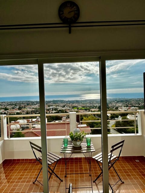 2 PMP Adamia the best sea view Apartment in Peyia