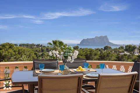 Nearby landmark, Natural landscape, View (from property/room), Balcony/Terrace, Living room, Seating area, Dining area, Mountain view, Sea view