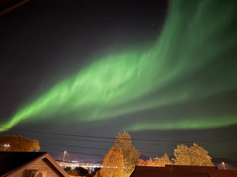 Fin leilighet sentralt i Tromsø, gratis parkering Apartment in Tromso