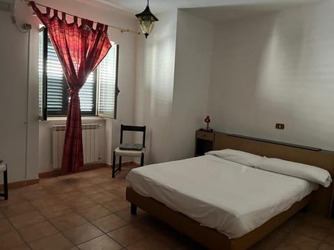 Bedroom, air conditioner