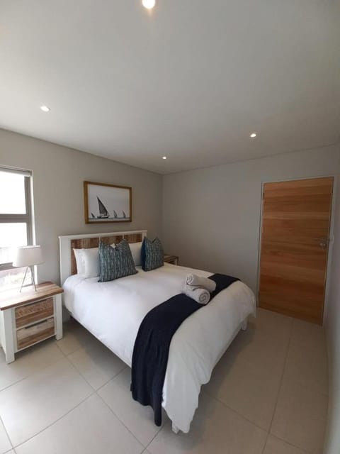 Queens Cove Apt 1 two bedroom Apartment in Knysna