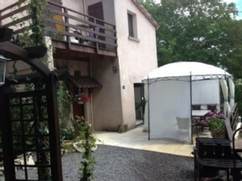 Maison AUBECALINIERE House in Grospierres