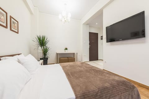 Home 7 Minutes Away From Stavros Niarhos Apartment in Kallithea