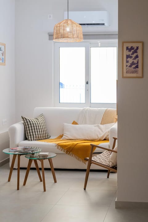 Living room, air conditioner