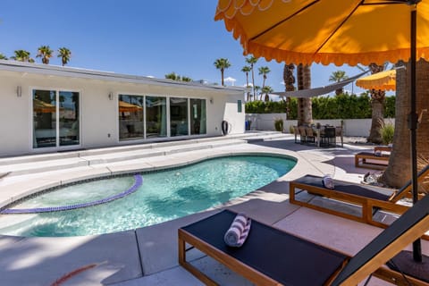 Eleven Palms by ACME House Company Villa in Palm Springs