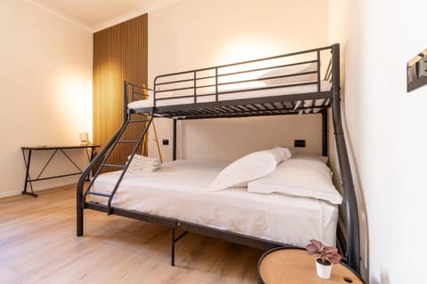 Bed, Photo of the whole room, Bedroom, bunk bed