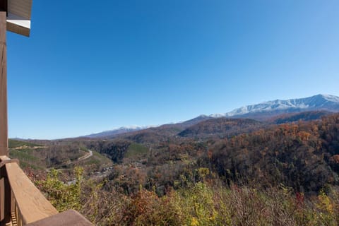 Majestic Overlook by Stony Brook Cabins Cabin in Gatlinburg