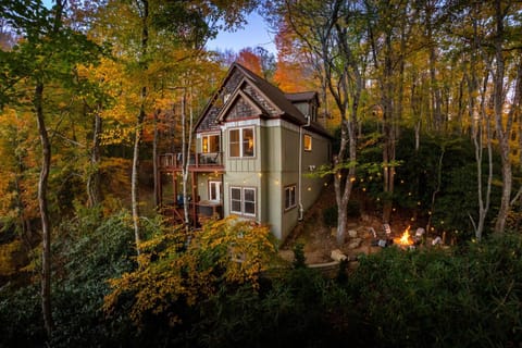 S'More To Love House in Seven Devils