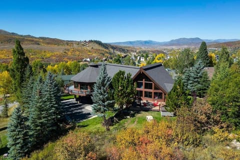 Moose Meadows Lodge - Huge Views, Great Room, Game Room, Theater House in Steamboat Springs