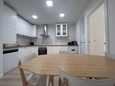 Large Apartment in Madrid - Boto Apartment in Madrid