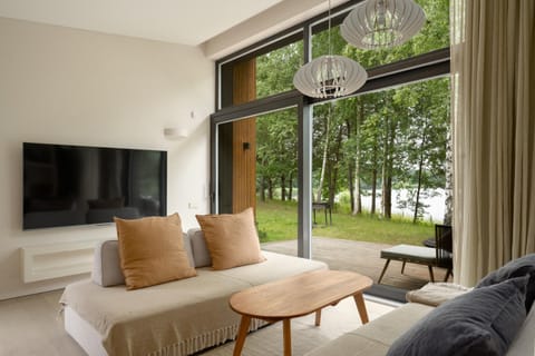 Natural landscape, TV and multimedia, Living room, Garden view