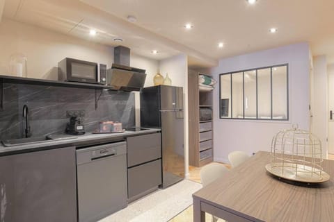 Appartement lumineux pour 4, Villeurbanne Cusset Apartment in Villeurbanne