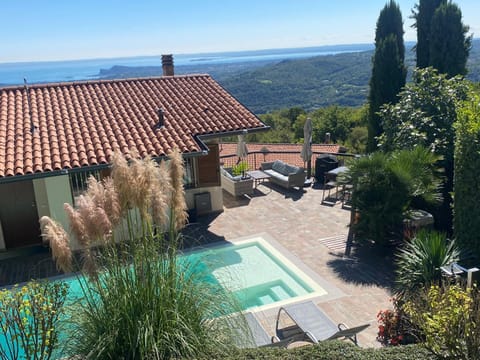 Property building, Garden, Lake view, Swimming pool