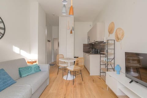 T2 neuf, climatisé proche Lyon Apartment in Villeurbanne