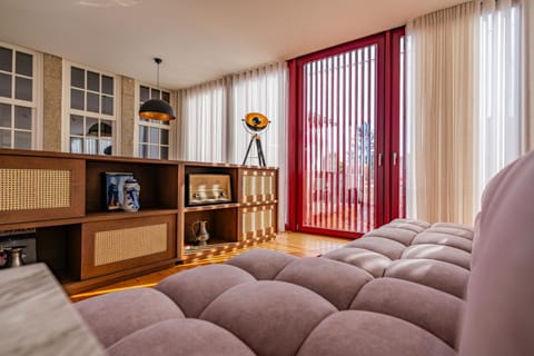 Living room, Seating area, furniture