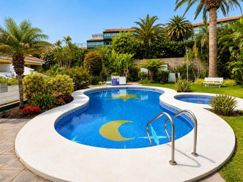 Garden, Swimming pool