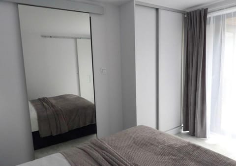 Bed, Bedroom, wardrobe