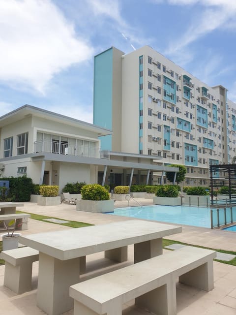 Garden, Swimming pool