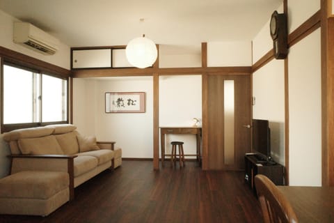 TV and multimedia, Living room, air conditioner
