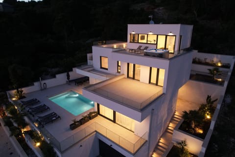 Property building, Night