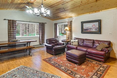 Island Park Fishing Cabin - Walk to Henrys Fork! Cabin in Island Park