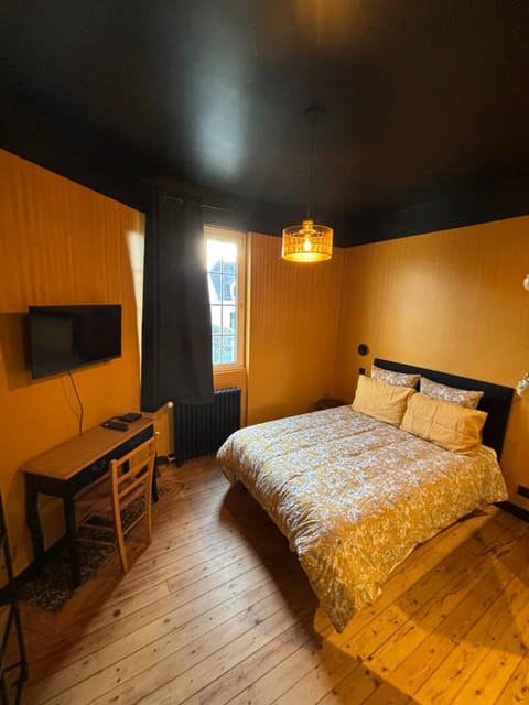 La Hacienda Negra Bed and Breakfast in St-Malo