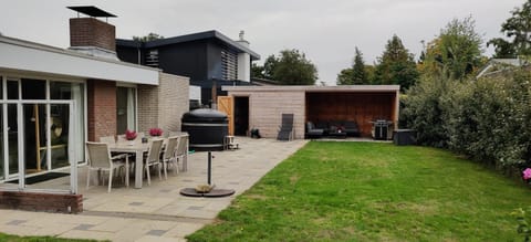 Garden, Balcony/Terrace