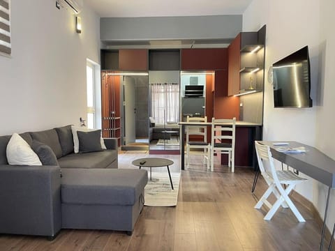 Communal lounge/ TV room, TV and multimedia, Seating area, Evening entertainment