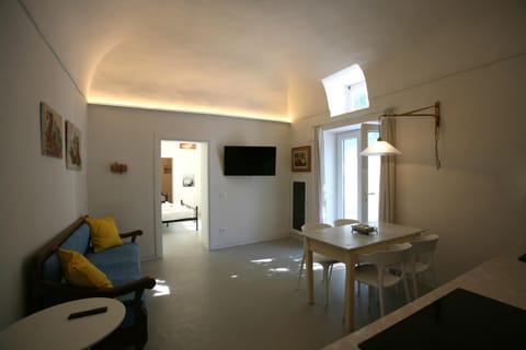 TV and multimedia, Dining area, kitchen